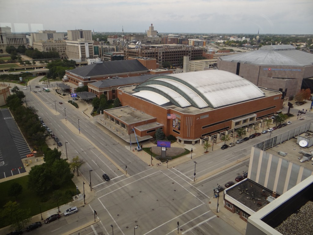 Sneak Peak Inside The Uw Milwaukee Panther Arena The 3rd Man In The